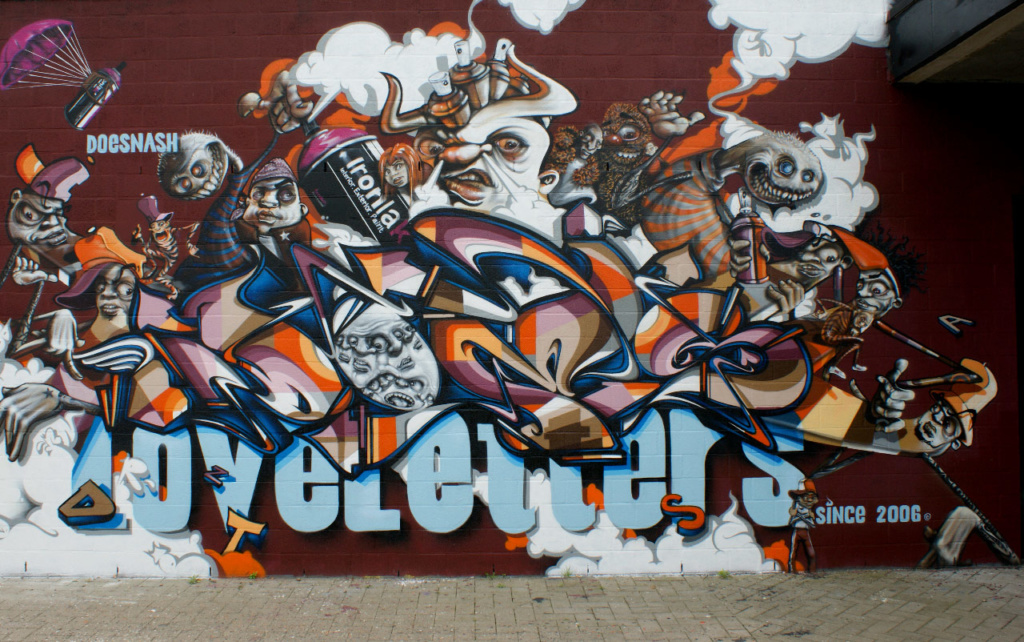 Graffiti mural de Does e Nash - LoveLetters 2009