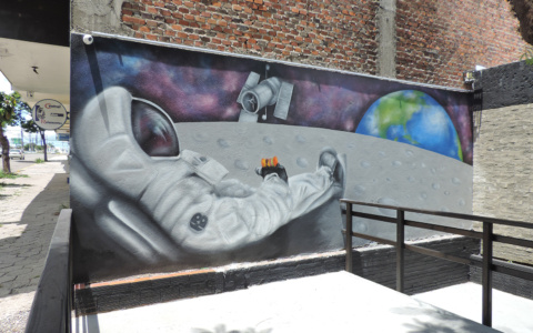 Graffiti Astronauta - Hubble Burguer Santa Maria RS
